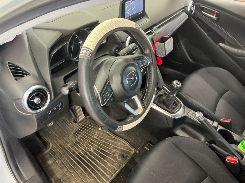 Mazda 2 1.5 Skyactiv-G Mild-Hybrid Sports-Line 2020 – снимка 29