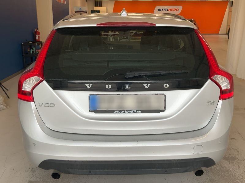 Volvo V60 1.6 T4 Momentum 2012 – снимка 7