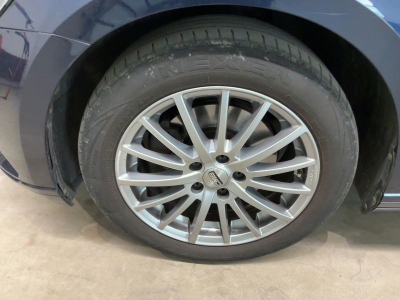 Volkswagen Passat 2.0 TDI Comfortline BlueMotion Tech 2015 – снимка 3