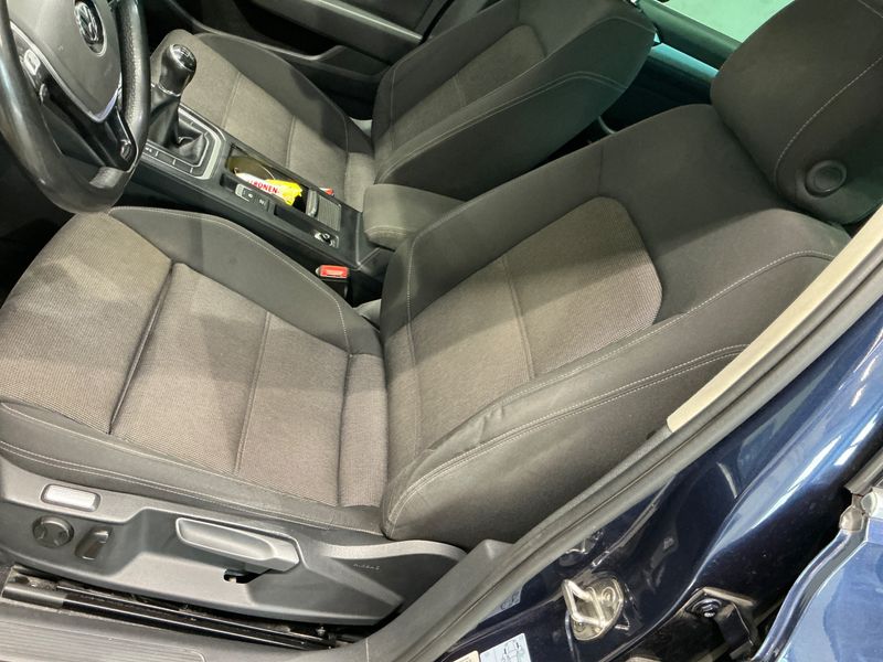 Volkswagen Passat 2.0 TDI Comfortline BlueMotion Tech 2015 – снимка 34