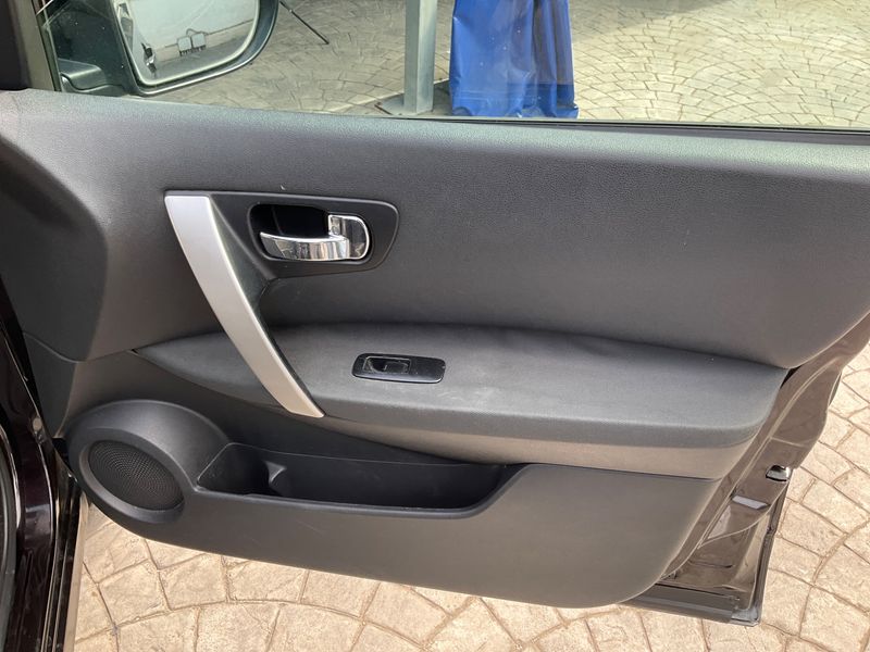 Nissan Qashqai 1.5 Turbodiesel Acenta 2011 – снимка 31