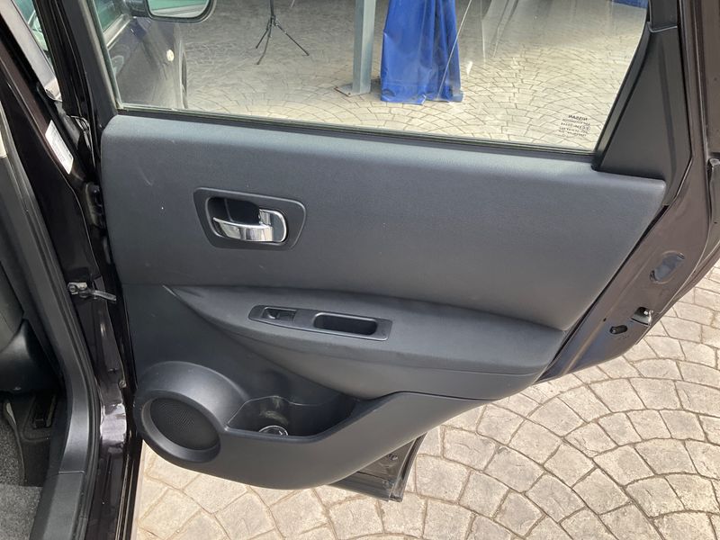Nissan Qashqai 1.5 Turbodiesel Acenta 2011 – снимка 35