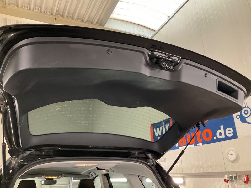 Nissan Qashqai+2 2.0 Tekna 2011 – снимка 40