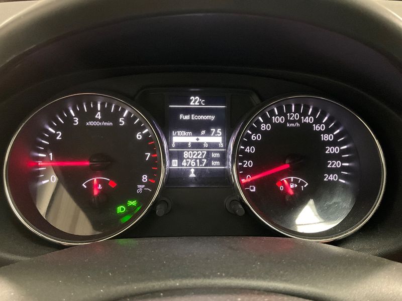 Nissan Qashqai+2 2.0 Tekna 2011 – снимка 18