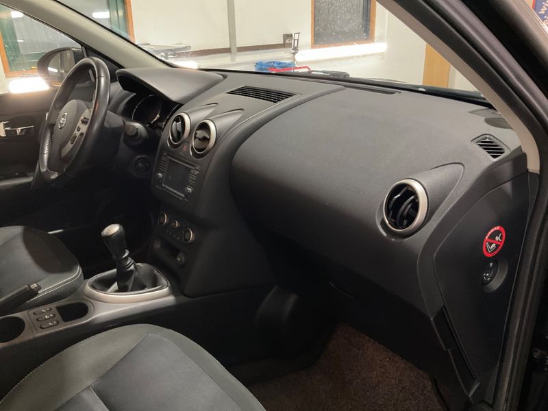 Nissan Qashqai+2 2.0 Tekna 2011 – снимка 30