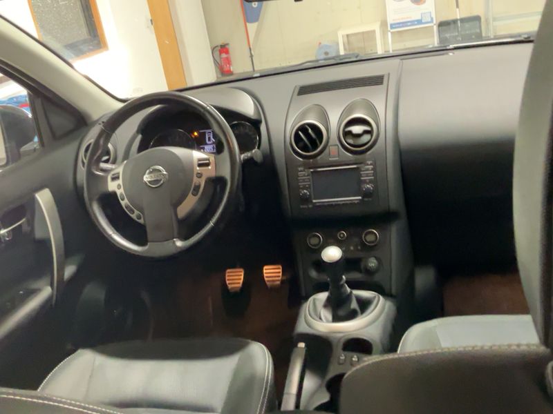 Nissan Qashqai+2 2.0 Tekna 2011 – снимка 17