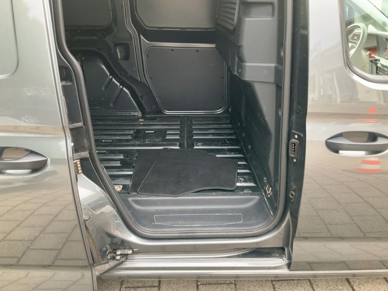 Volkswagen Caddy 2.0 TDI 2022 – снимка 19