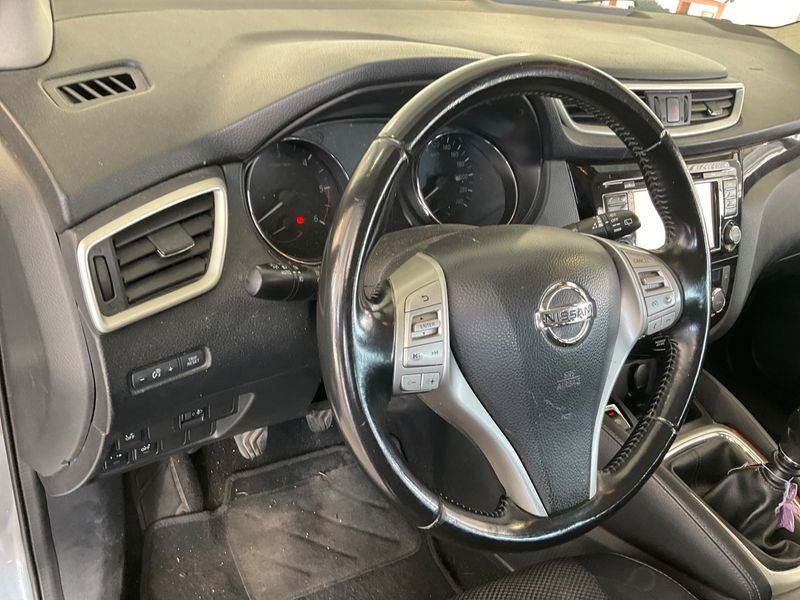 Nissan Qashqai 1.6 dCi Acenta + 2014 – снимка 28