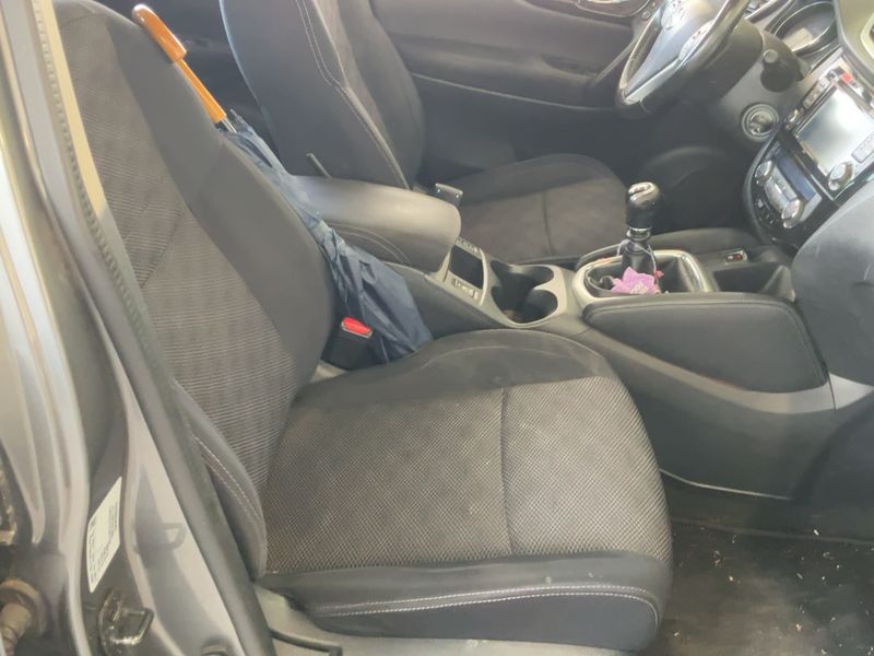 Nissan Qashqai 1.6 dCi Acenta + 2014 – снимка 16