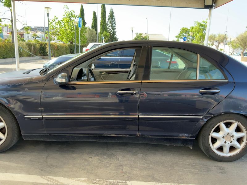 Mercedes-Benz C-Klasse C 220 CDI Elegance 2001 – снимка 4