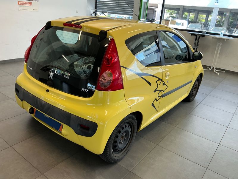 Peugeot 107 1.0 Filou 2010 – снимка 2