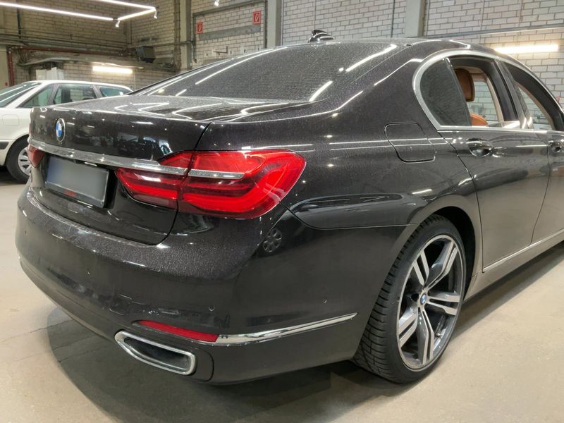 BMW 7er 740d xDrive 2018 – снимка 8