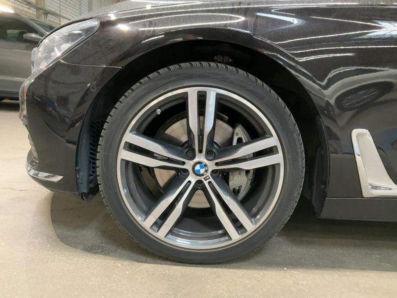 BMW 7er 740d xDrive 2018 – снимка 3