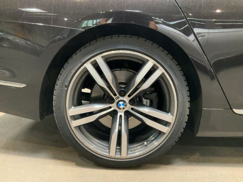 BMW 7er 740d xDrive 2018 – снимка 9