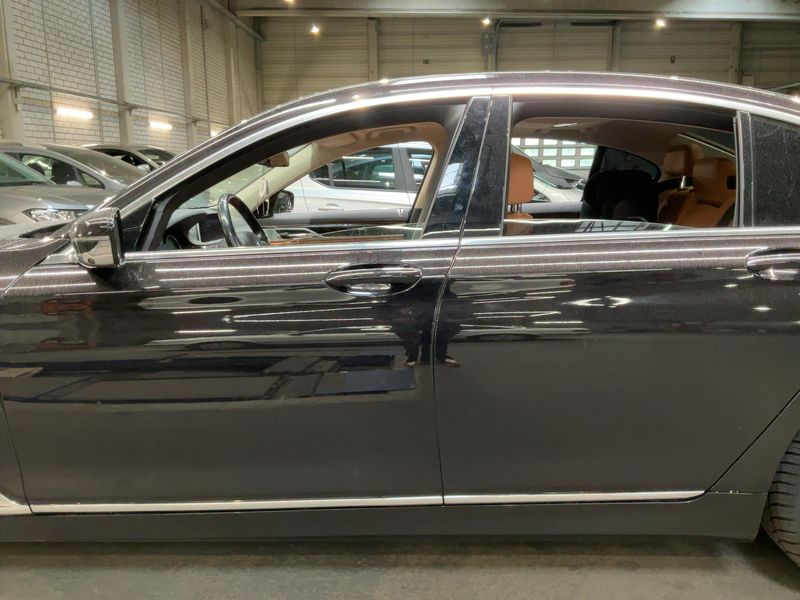 BMW 7er 740d xDrive 2018 – снимка 4