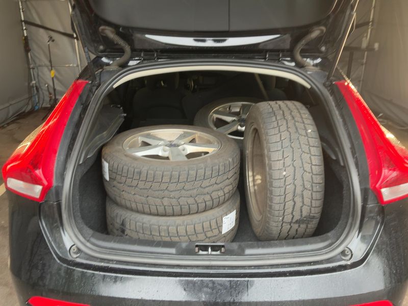 Volvo V40 1.6 D2 You! 2014 – снимка 16
