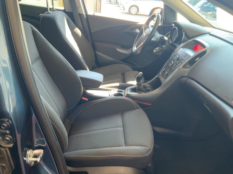 Opel Astra 1.4 Turbo Style 2015 – снимка 16