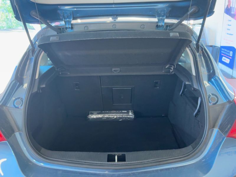 Opel Astra 1.4 Turbo Style 2015 – снимка 15