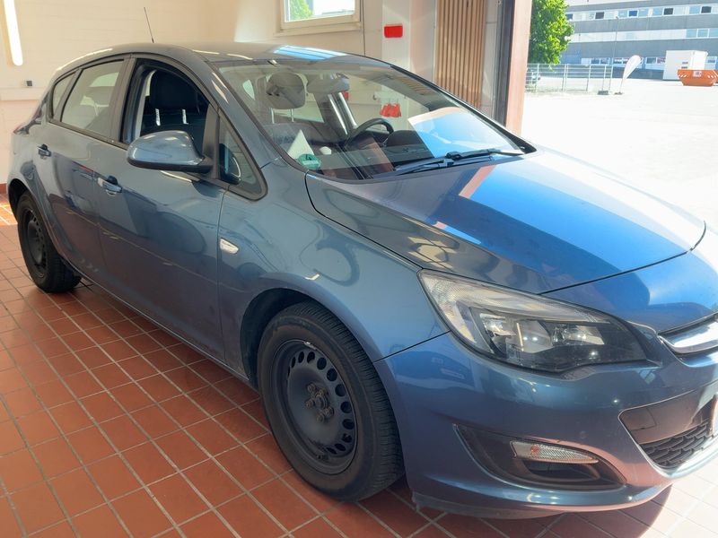 Opel Astra 1.4 Turbo Style 2015 – снимка 12