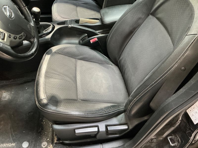 Nissan Qashqai 1.6 dCi Tekna 2013 – снимка 35