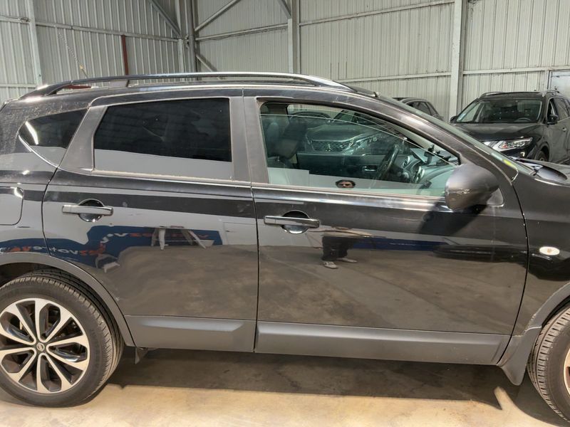 Nissan Qashqai 1.6 dCi Tekna 2013 – снимка 10