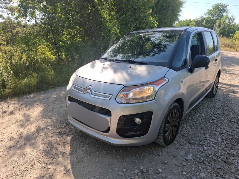 Citroen C3 Picasso 1.6 Blue-HDi Confort 2016 – снимка на щета 2