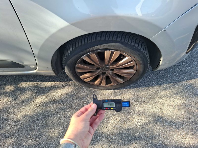 Citroen C3 Picasso 1.6 Blue-HDi Confort 2016 – снимка 32