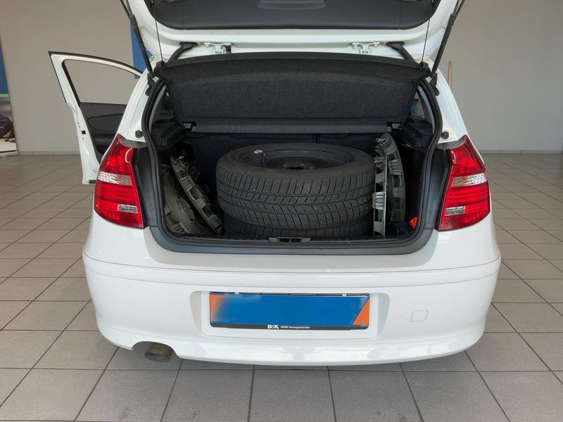 BMW 1er 116d 2012 – снимка 16