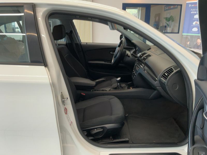BMW 1er 116d 2012 – снимка 17