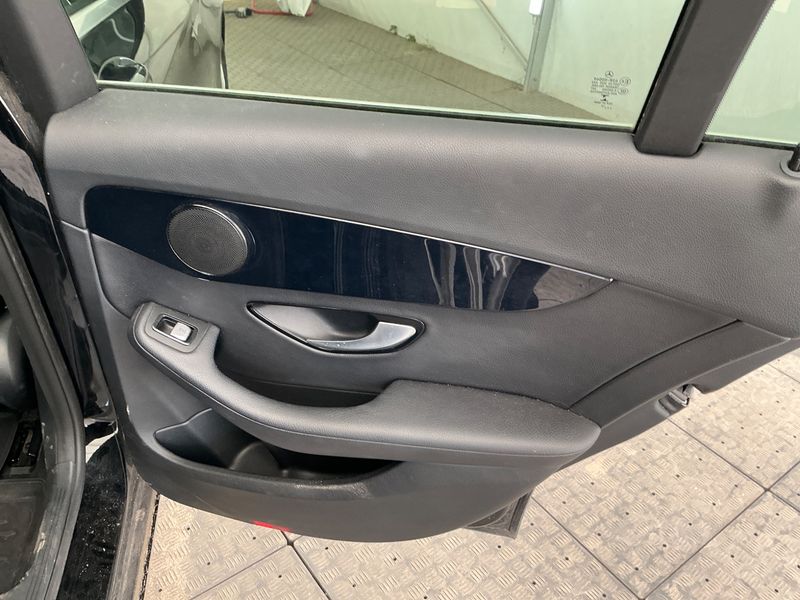 Mercedes-Benz C-Klasse C 200 d T Plus 2016 – снимка 25
