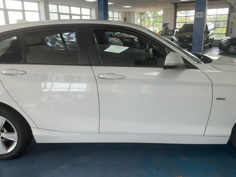 BMW 1er 116i Sport Line 2015 – снимка 10