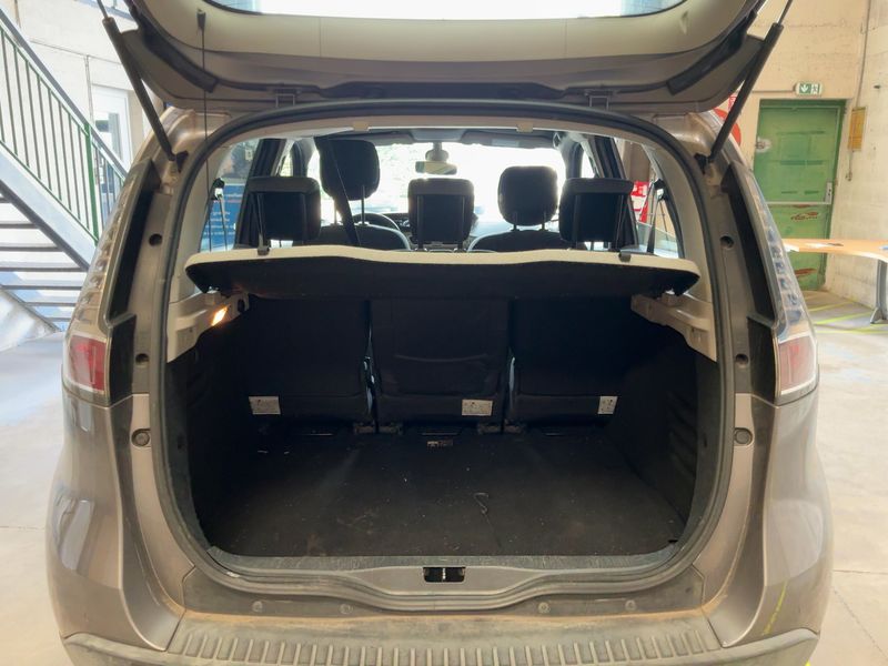 Renault Scenic 1.5 dCi Business 2012 – снимка 15