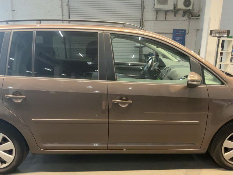 Volkswagen Touran 1.2 TSI Comfortline BlueMotion Tech 2013 – снимка 10