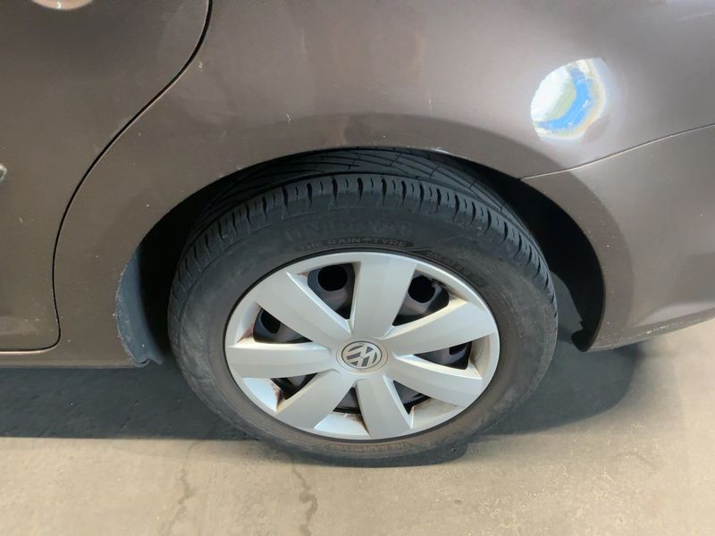 Volkswagen Touran 1.2 TSI Comfortline BlueMotion Tech 2013 – снимка 5
