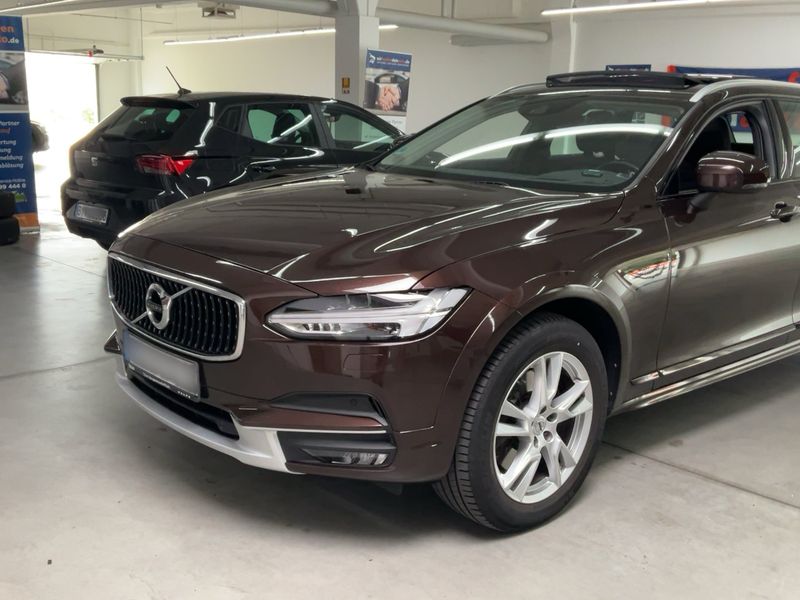 Volvo V90 Cross Country 2.0 D5 AWD 2017 – снимка 2