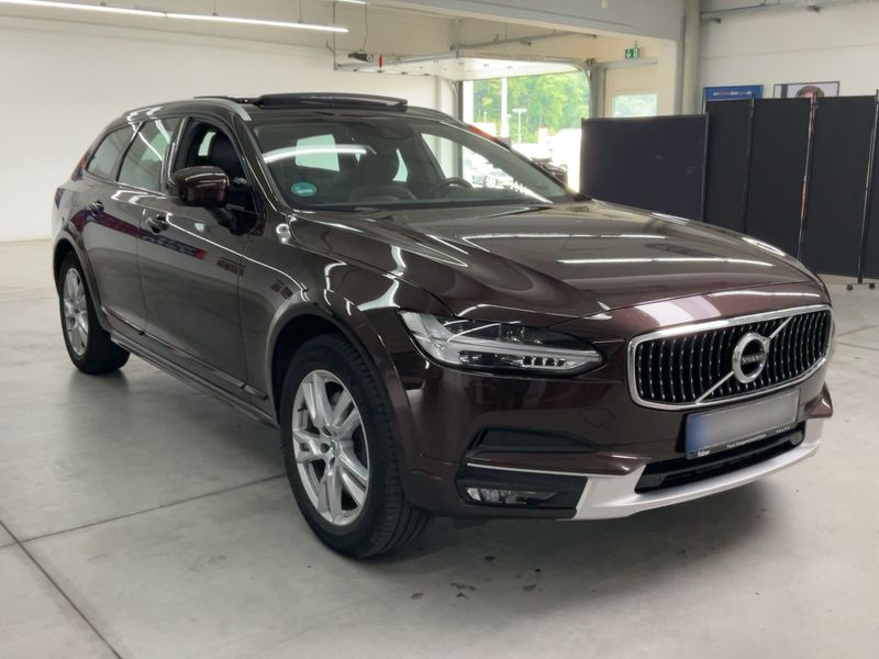 Volvo V90 Cross Country 2.0 D5 AWD 2017 – снимка 12
