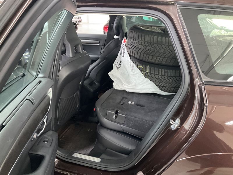 Volvo V90 Cross Country 2.0 D5 AWD 2017 – снимка 31