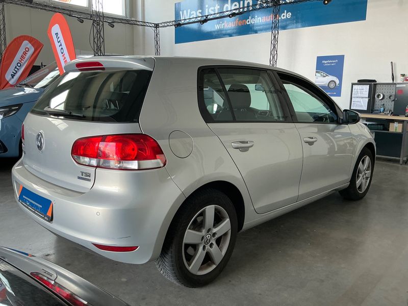 Volkswagen Golf VI 1.2 TSI Comfortline BlueMotion Tech 2010 – снимка 2