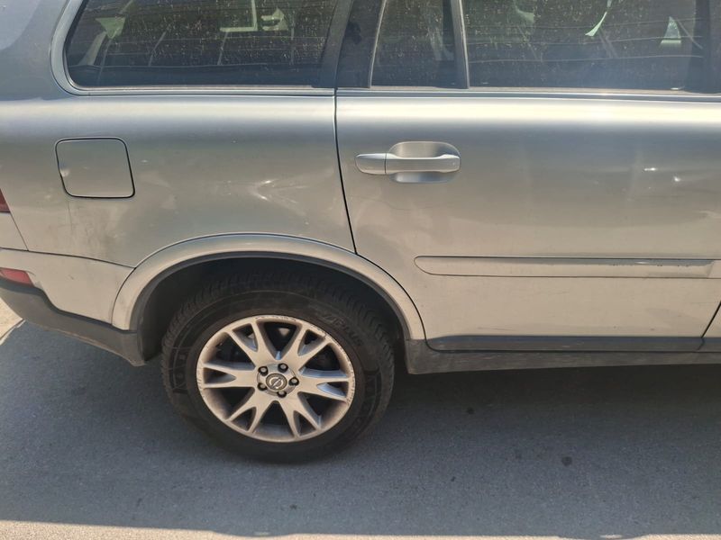 Volvo XC90 2.4 D5 Momentum 2007 – снимка на щета