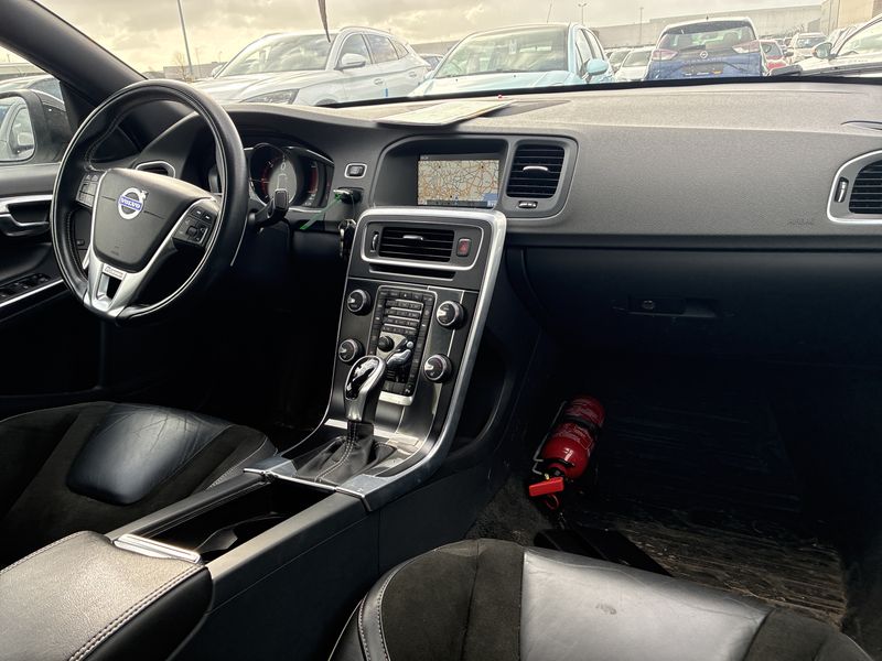Volvo S60 2.0 D4 Kinetic 2014 – снимка 11
