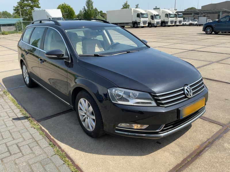 Volkswagen Passat 1.4 TSI Comfortline BlueMotion Tech 2014 – снимка 12