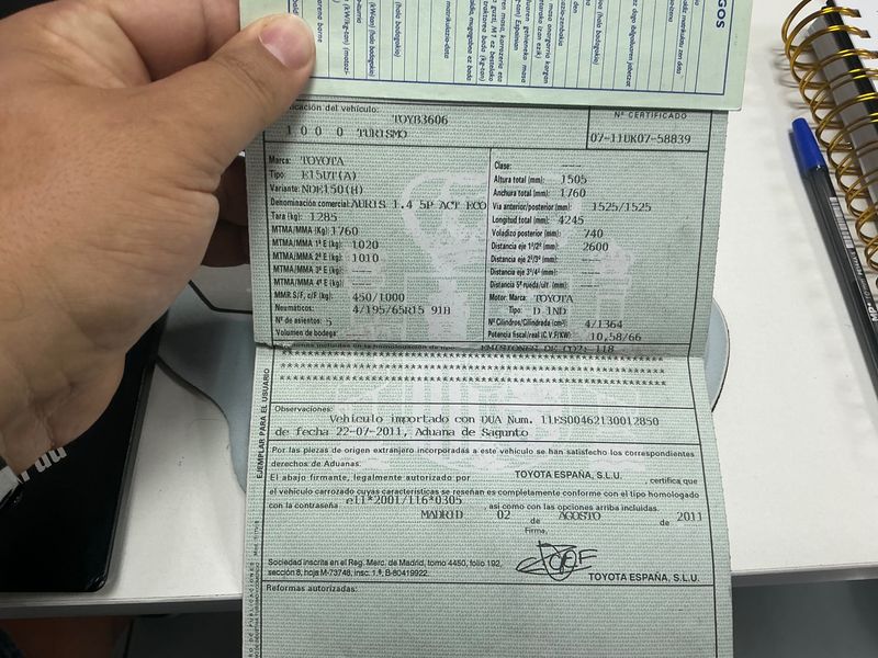 Toyota Auris 1.4 Turbodiesel Active 2011 – снимка 6