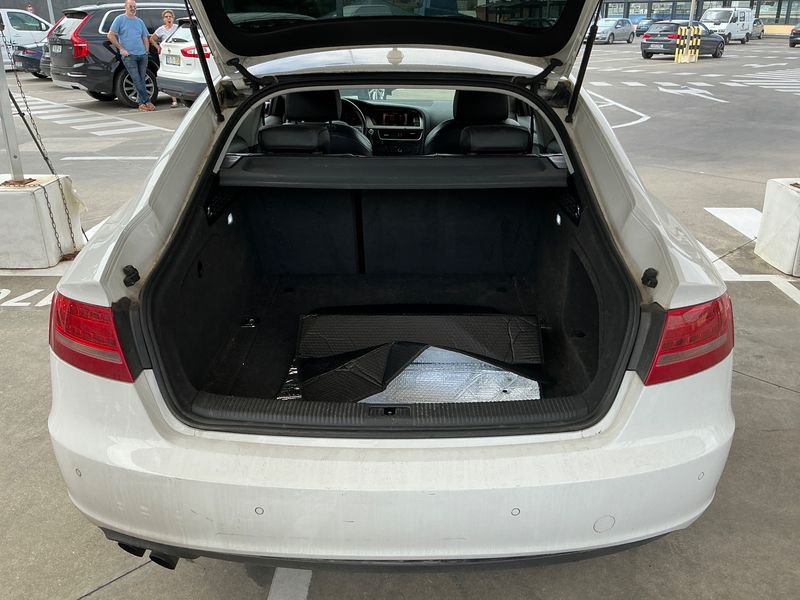 Audi A5 Sportback 2.0 TDI 2010 – снимка 15