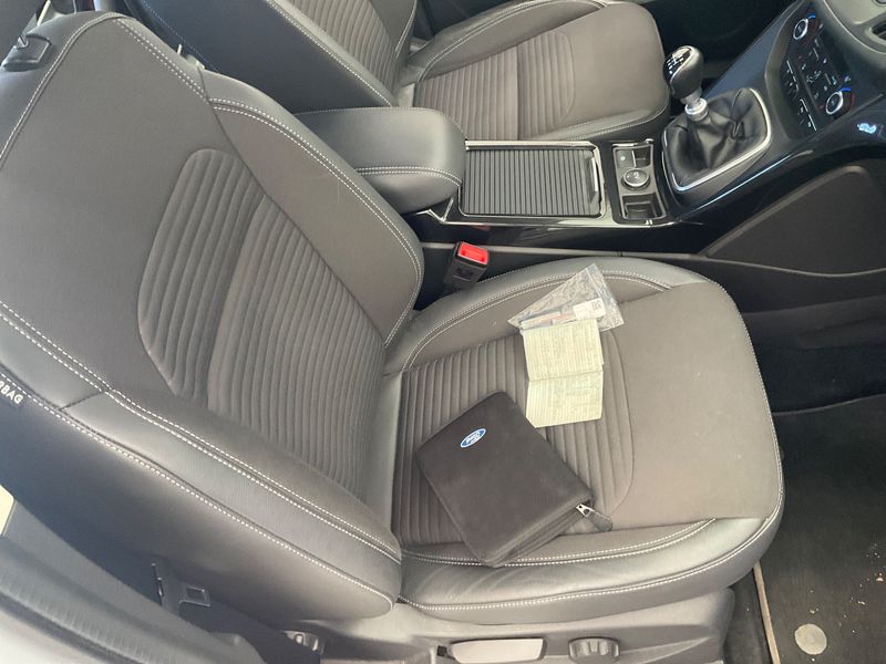 Ford Kuga 1.5 EcoBoost Titanium 2019 – снимка 39
