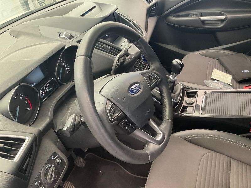 Ford Kuga 1.5 EcoBoost Titanium 2019 – снимка 44