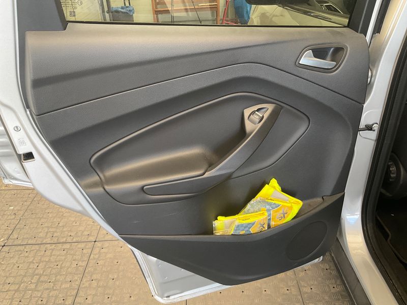Ford Kuga 1.5 EcoBoost Titanium 2019 – снимка 42
