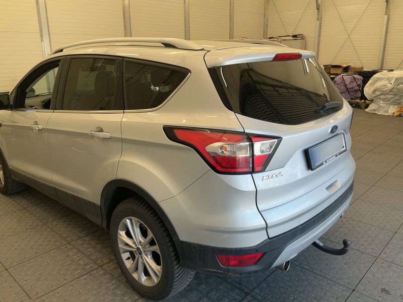 Ford Kuga 1.5 EcoBoost Titanium 2019 – снимка 6