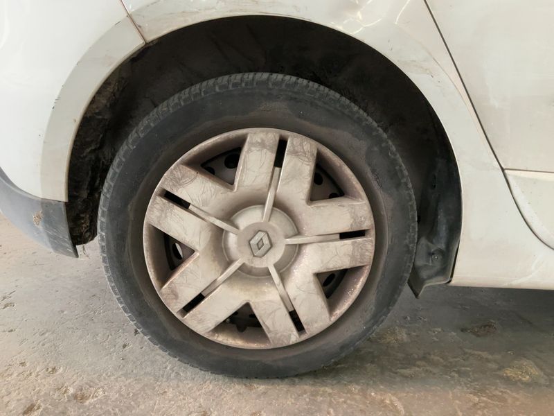 Renault Scenic 1.5 dCi Life 2014 – снимка 9