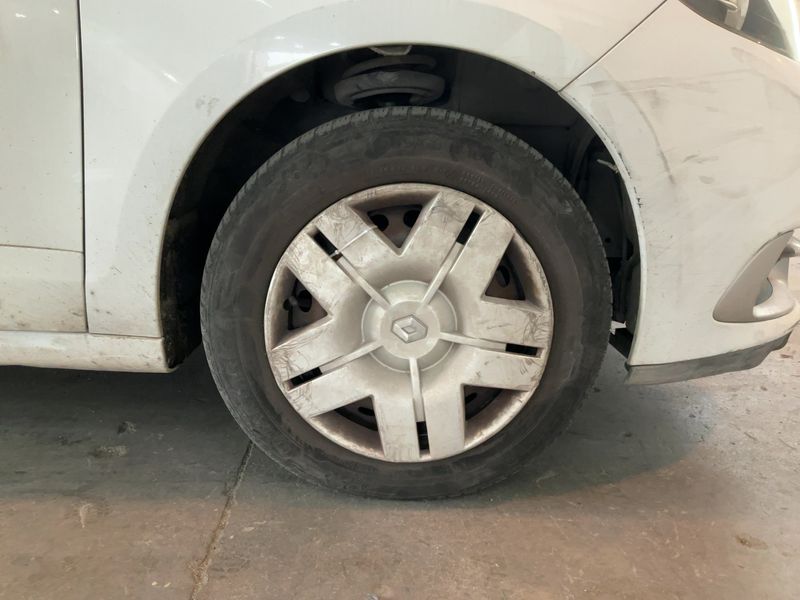 Renault Scenic 1.5 dCi Life 2014 – снимка 11