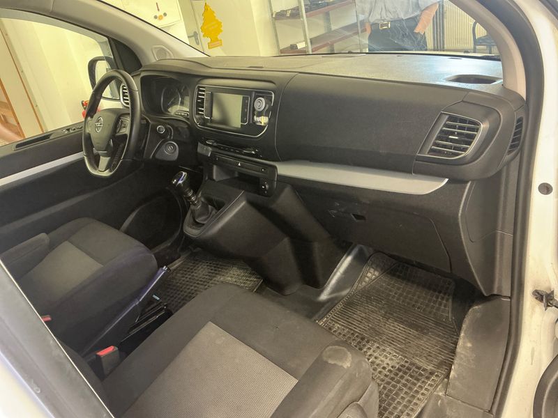 Opel Vivaro 2.0 Diesel M Doppelkabine Edition L2 2021 – снимка 38
